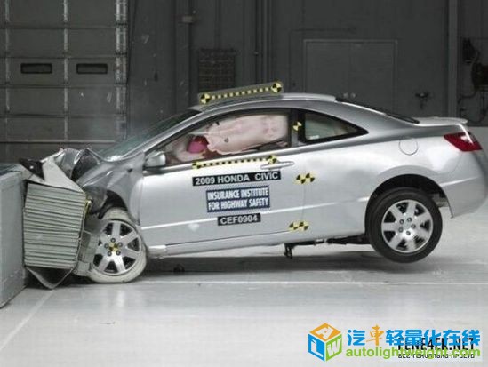身大力不亏？ 车重和尺寸对安全性的影响