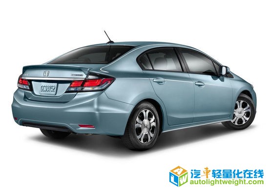 身大力不亏？ 车重和尺寸对安全性的影响