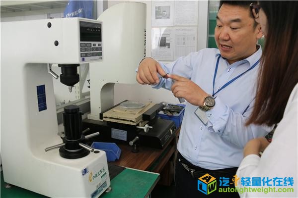 新能源汽车，轻量化，锁铆铆接