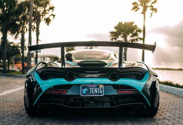 超轻量跑车开始使用钛与3D打印融合产品