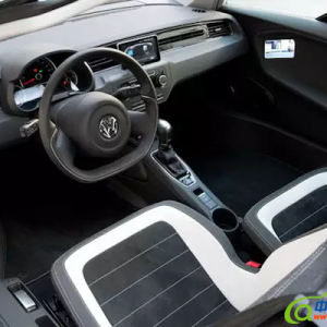 在塑料之外，自然纤维也是轻量化的一员猛将