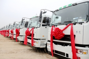 华菱星马轻量化搅拌车热销