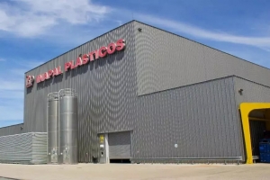 帝人新设CF-RTM成型设备 推进汽车用轻量化复合成型材料事业