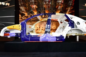 EV白车身可以100%纯钢？宝钢超轻型高安全“BCB EV”解析