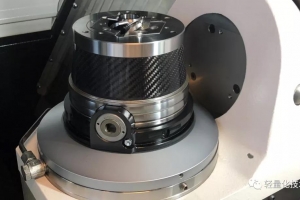 智能轻量化卡盘